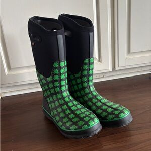 Bogs Women's Black and Green 4-H Clover Rain Boots